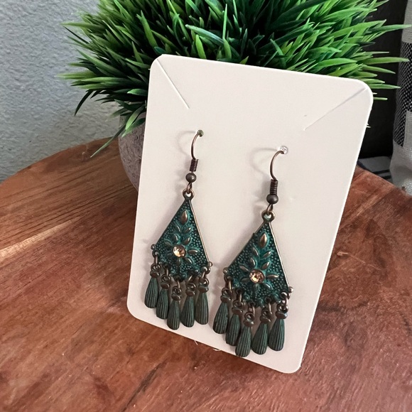 Jewelry - 2-15$ Western turquoise patina dangle earrings